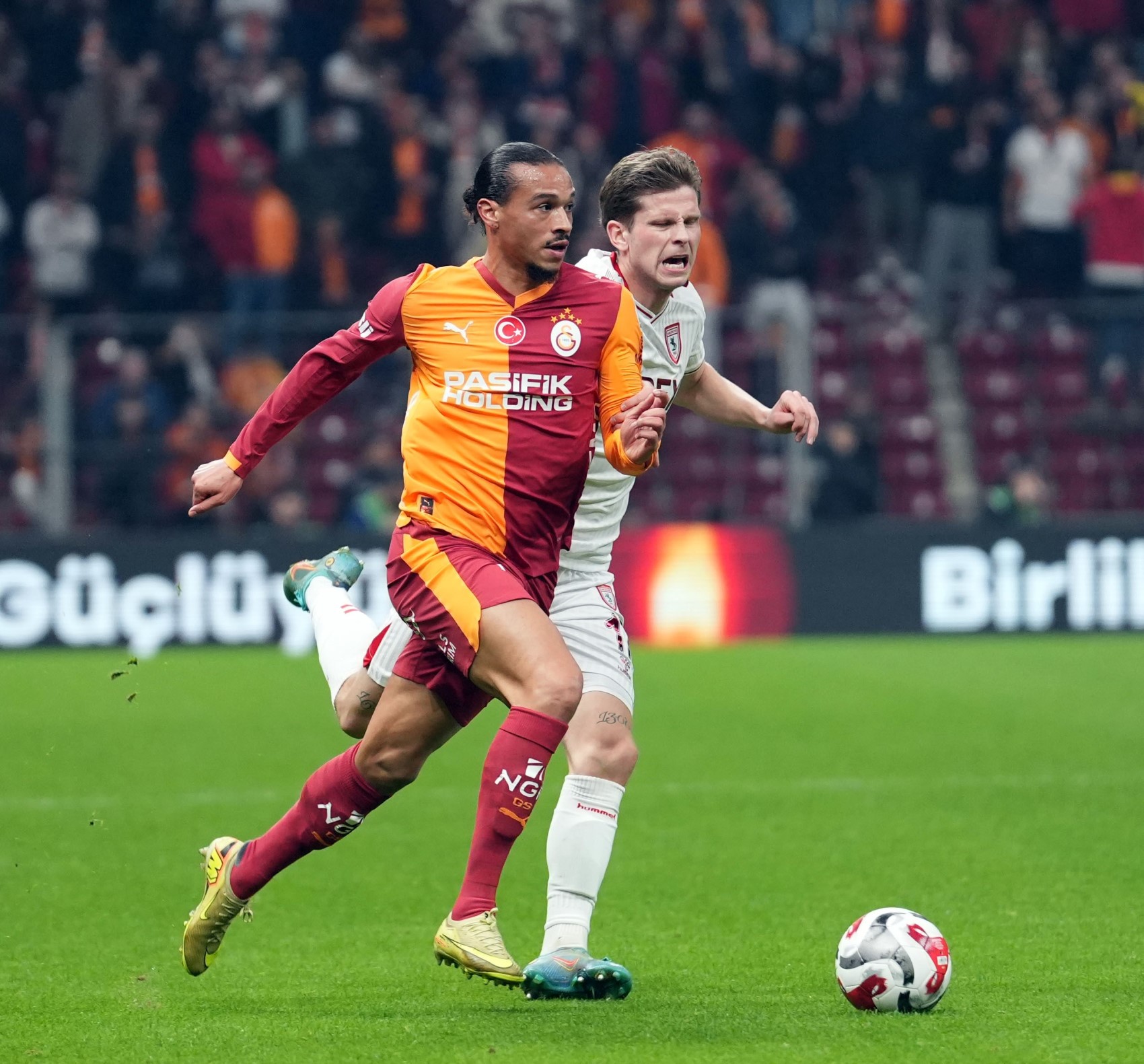 Galatasaray- Samsunspor maçındaki tartışmalı penaltı pozisyonu için kim ne dedi? Trio ekibi yorumladı