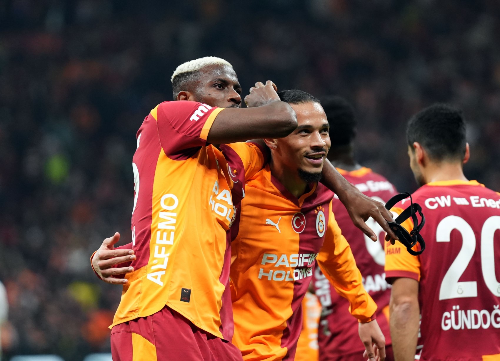 Galatasaray- Samsunspor maçındaki tartışmalı penaltı pozisyonu için kim ne dedi? Trio ekibi yorumladı