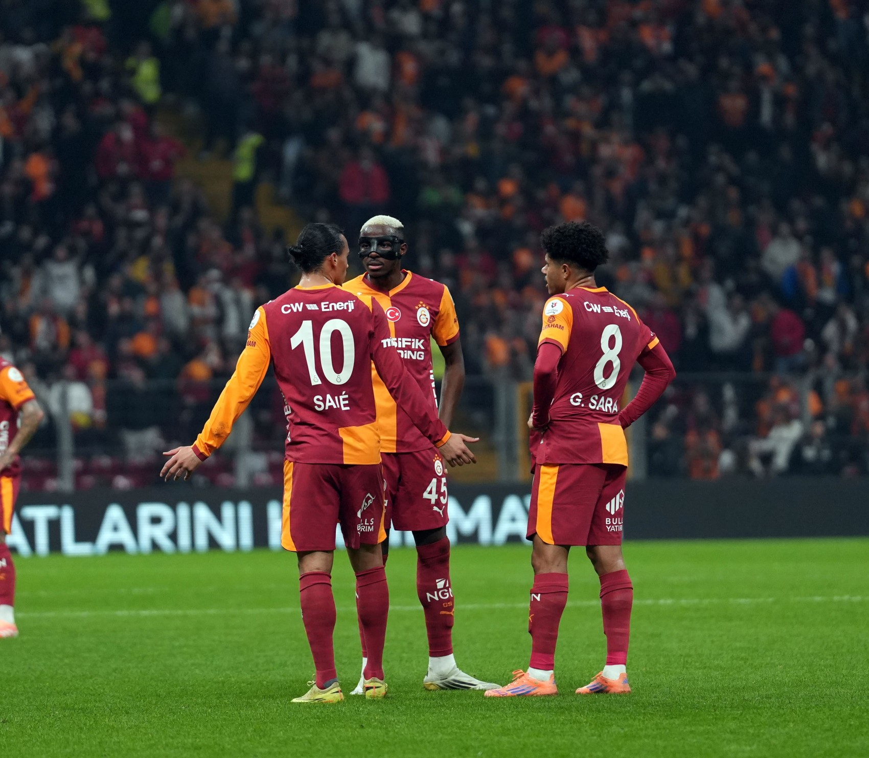 Galatasaray- Samsunspor maçındaki tartışmalı penaltı pozisyonu için kim ne dedi? Trio ekibi yorumladı