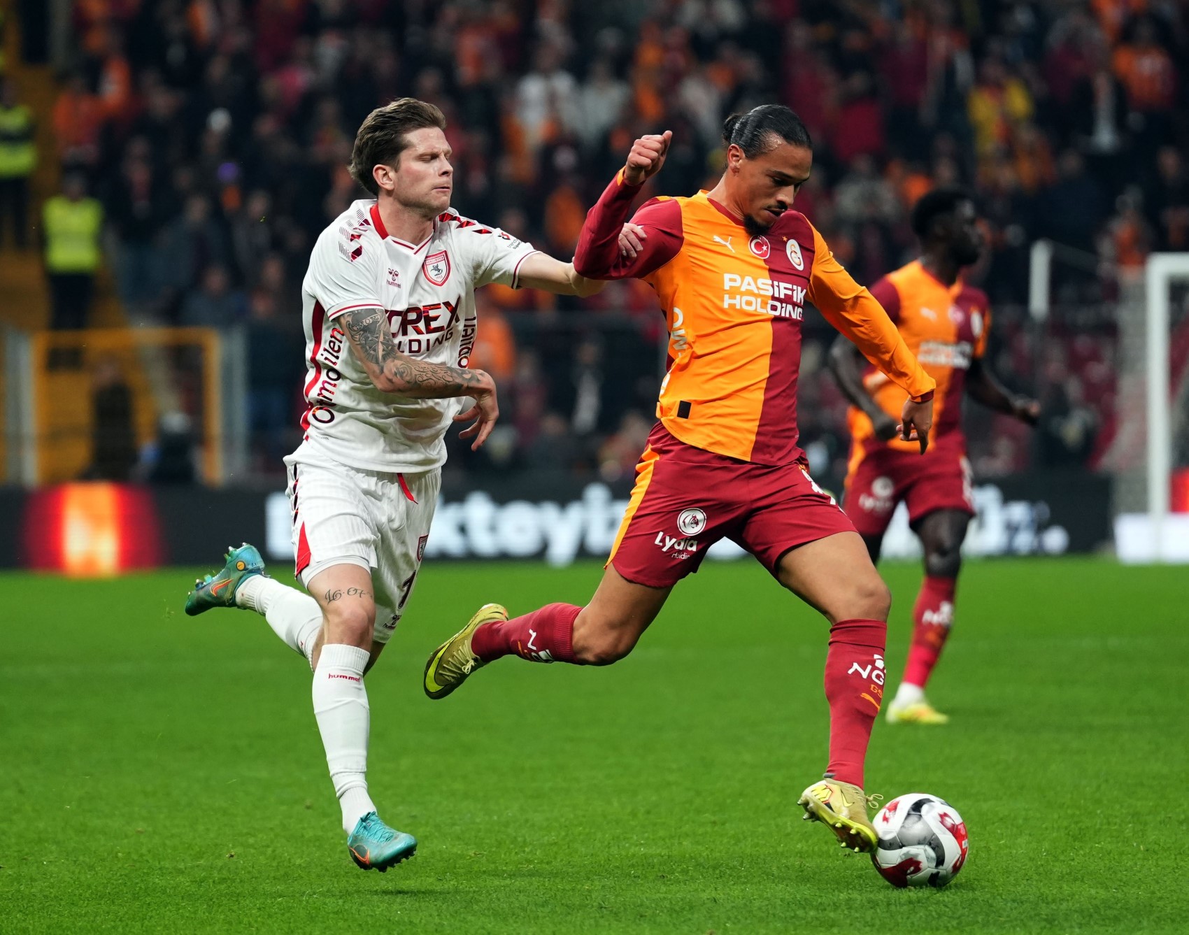 Galatasaray- Samsunspor maçındaki tartışmalı penaltı pozisyonu için kim ne dedi? Trio ekibi yorumladı