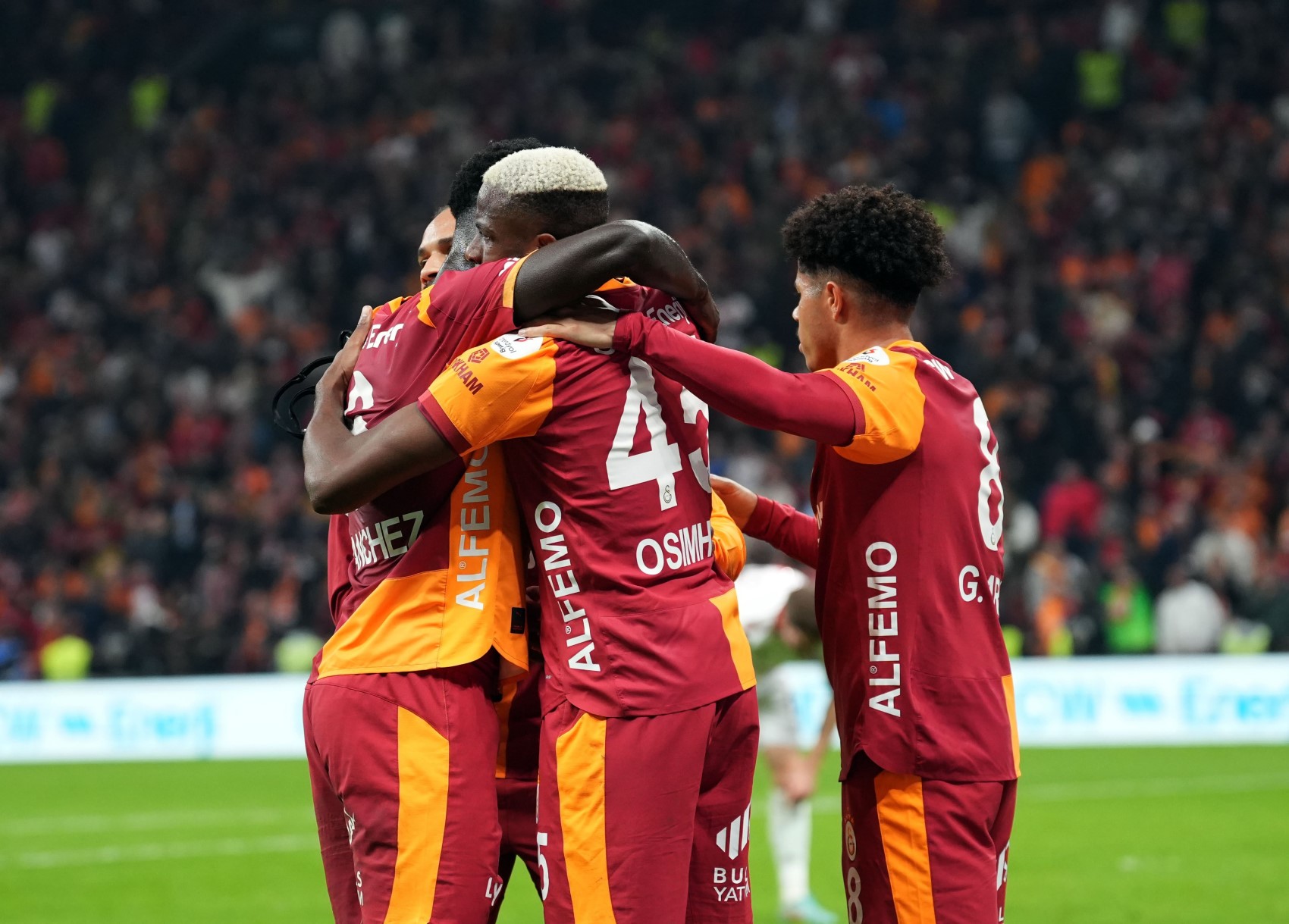 Galatasaray- Samsunspor maçındaki tartışmalı penaltı pozisyonu için kim ne dedi? Trio ekibi yorumladı