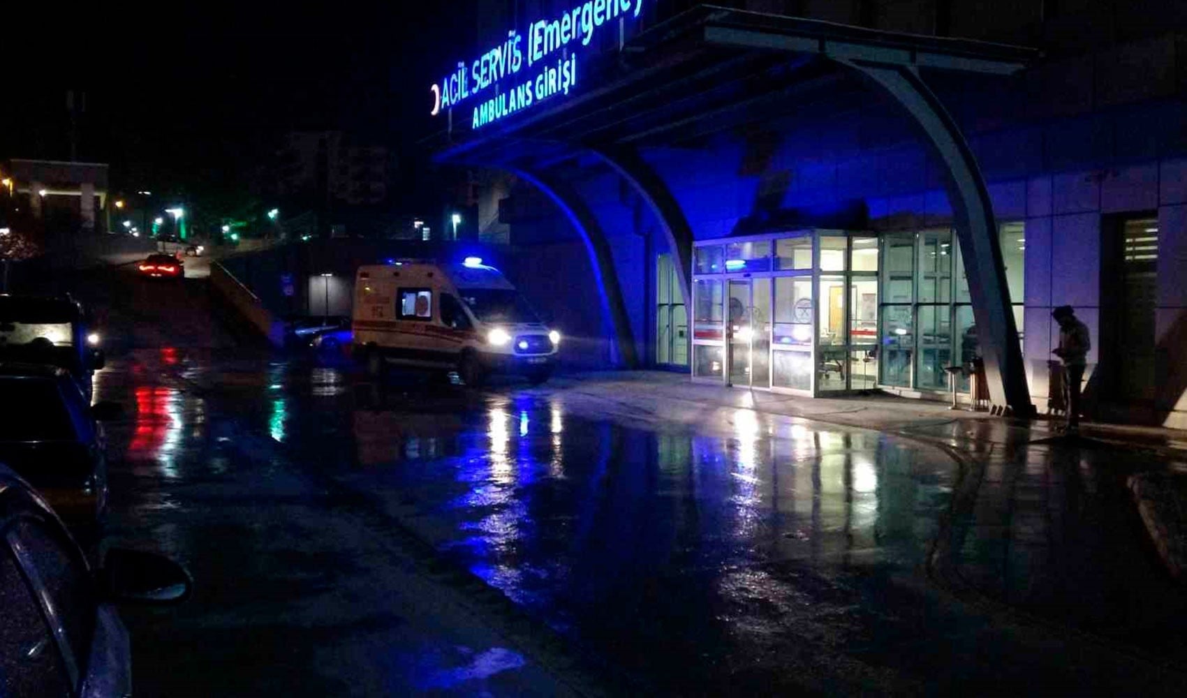 Malatya'da gece yarısı kanlı hesaplaşma: Silahla vurup aracına aldığı kişiyi yol kenarına bırakıp kayıplara karıştı!