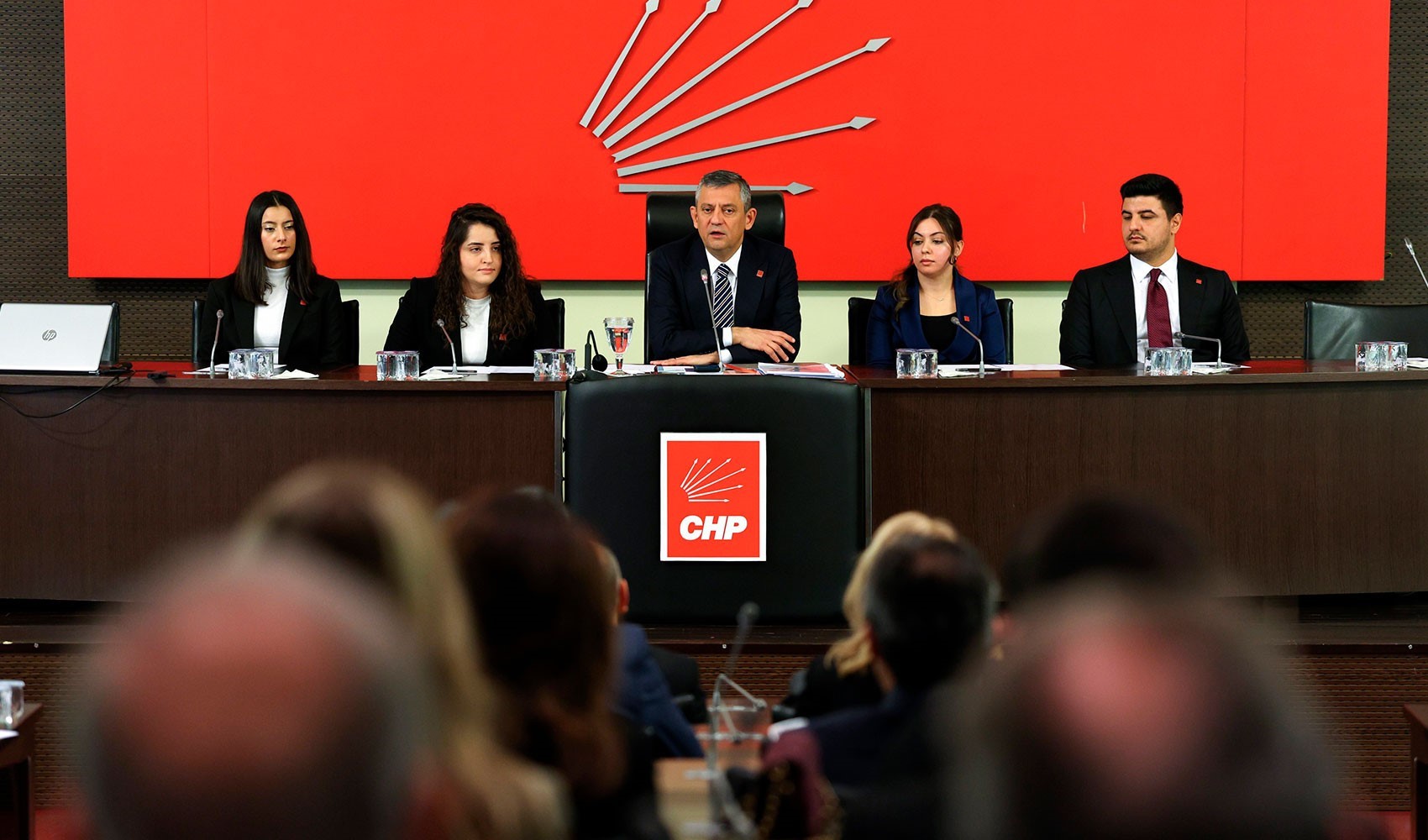 Özgür Özel'in A Takımı belli oldu