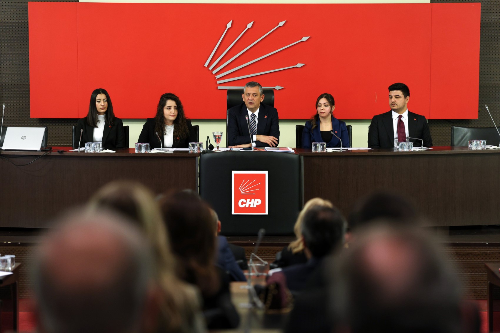 Özgür Özel'in A Takımı belli oldu! İşte CHP'nin yeni MYK'sı