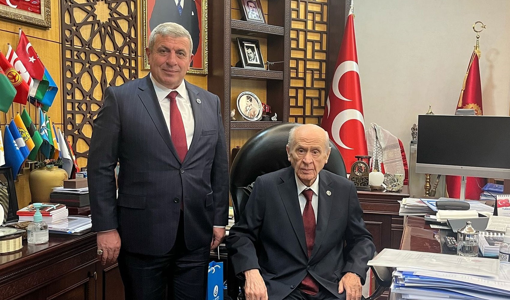 MHP'li başkanın hedefinde memurlar var