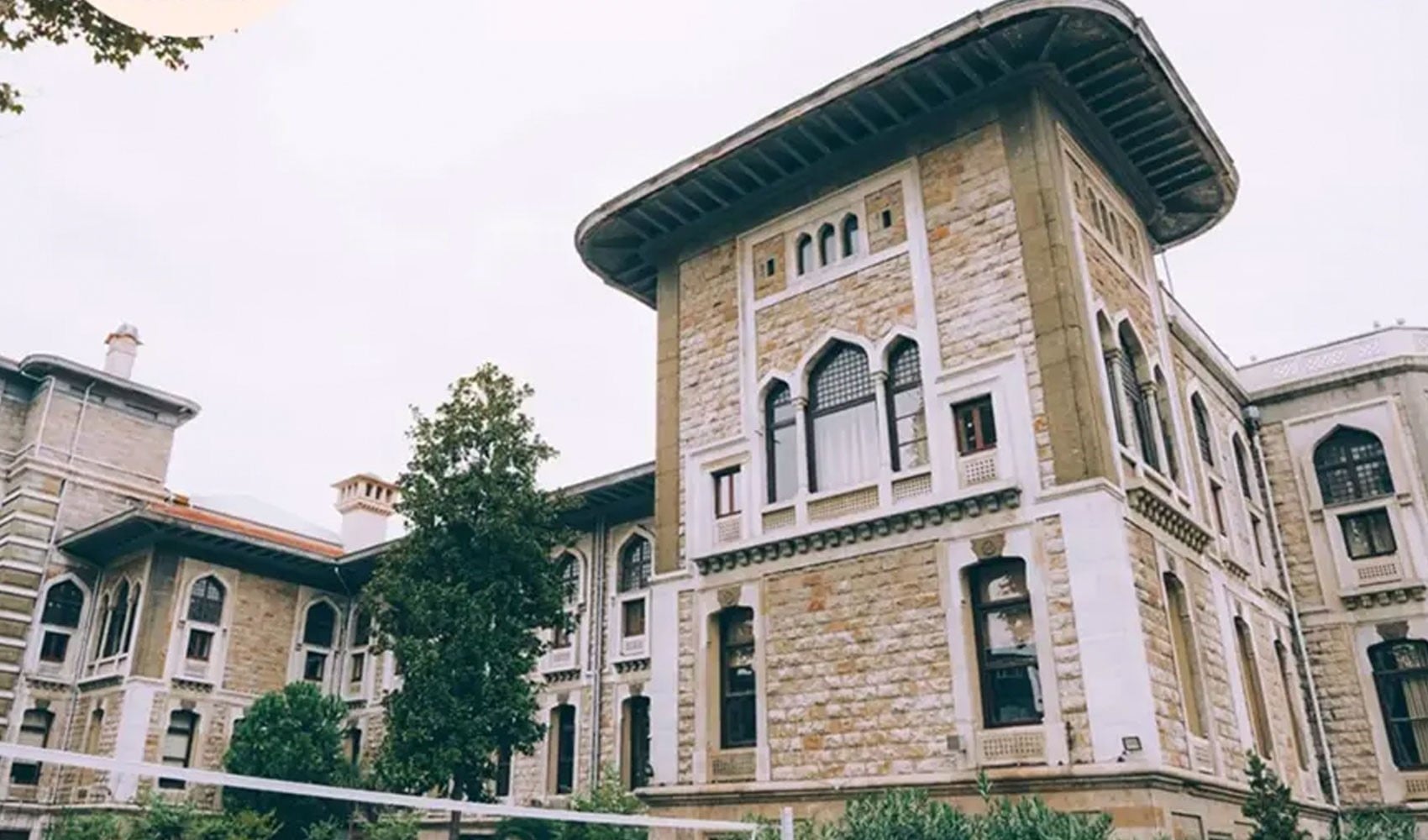 İstanbul Erkek Lisesi Okul Aile Birliği’nden açıklama