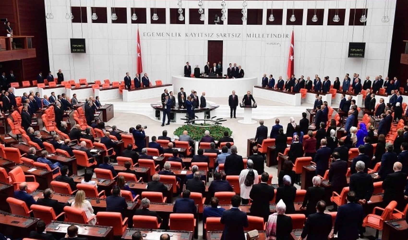 Emekliye, çiftçiye, öğrenciye yok! Cumhur İttifakı'nın kabul ettiği tek önerge