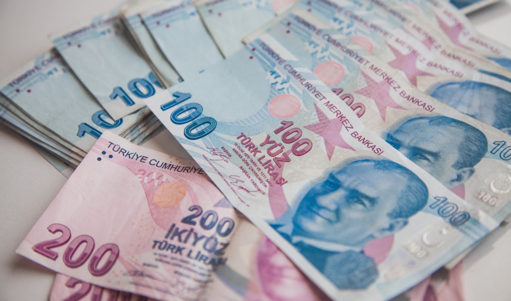 Asgari ücretli merakla bekliyordu: Uzman isim tahminlerini açıkladı...