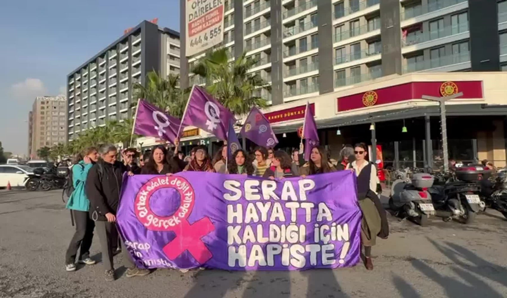 Eşini öldürmüştü: Mahkemeden tahliye kararı geldi