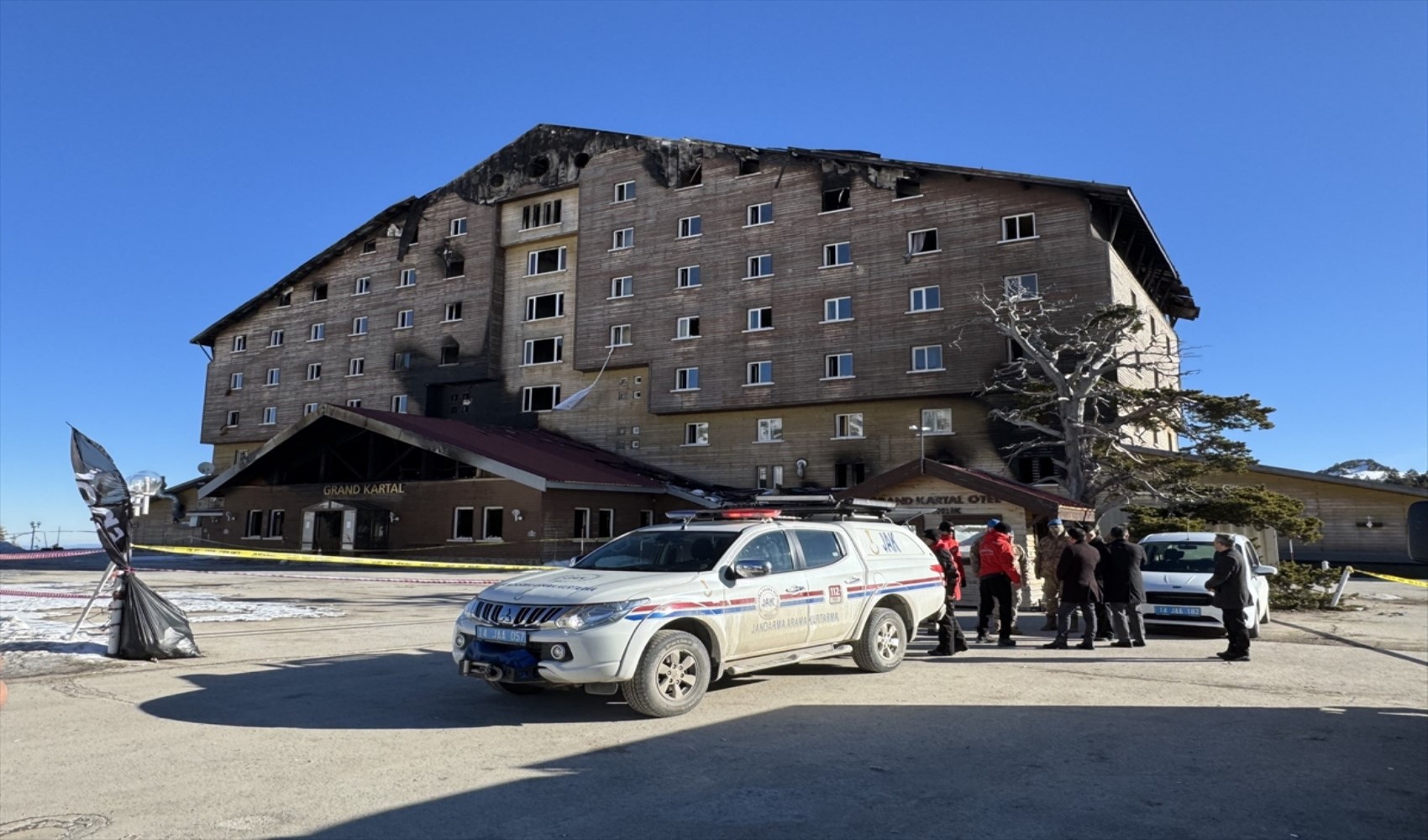 Otel yangınında oğlunu kaybetti... Otelin üç hissedarı ile ilgili olay yaratacak iddiada bulundu: 5 milyon dolar neden çekildi?