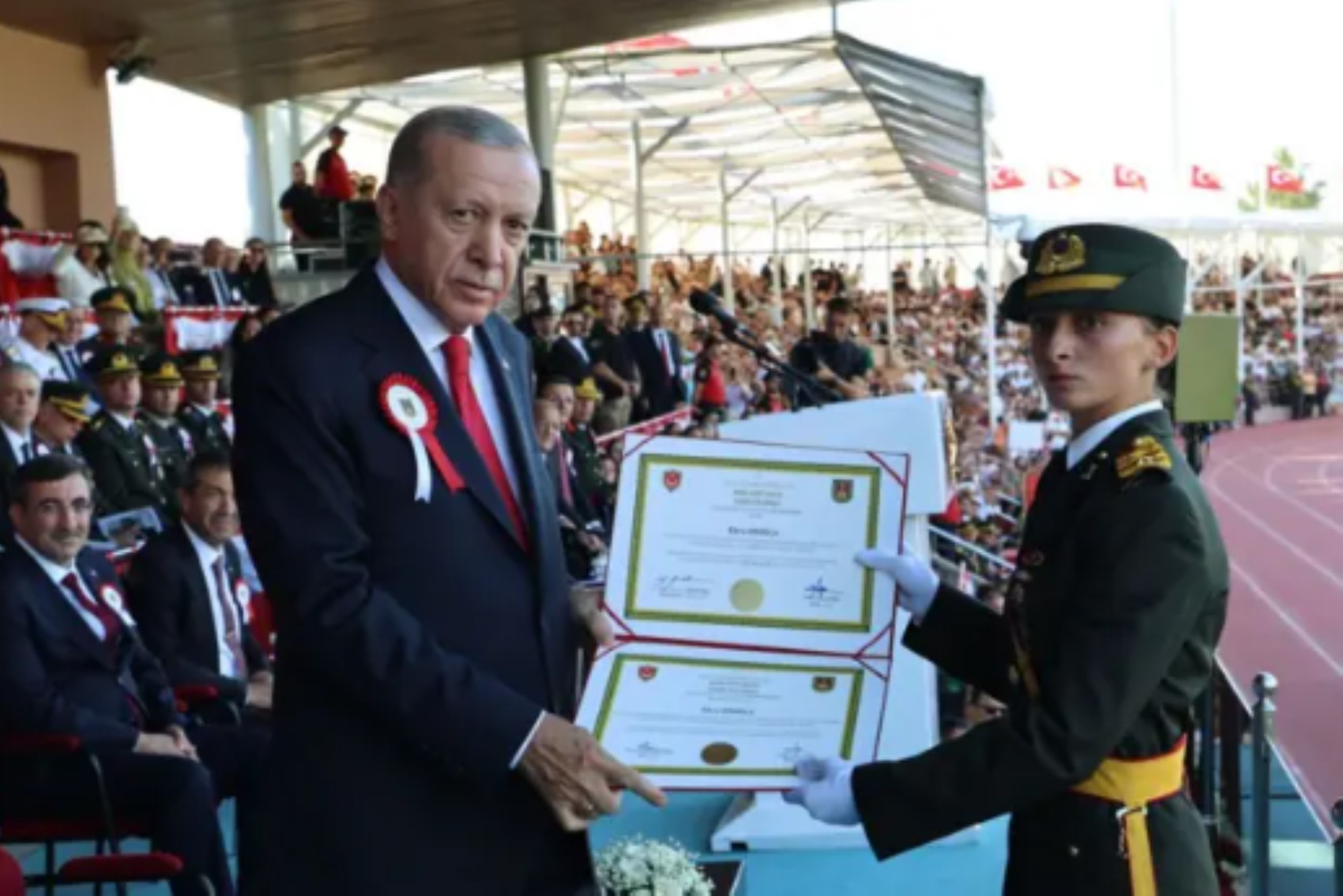 Yandaş Cem Küçük'ten tepki çeken Teğmenler çıkışı: 'Bu cunta girişimi, herkes ihraç edilmeliydi'