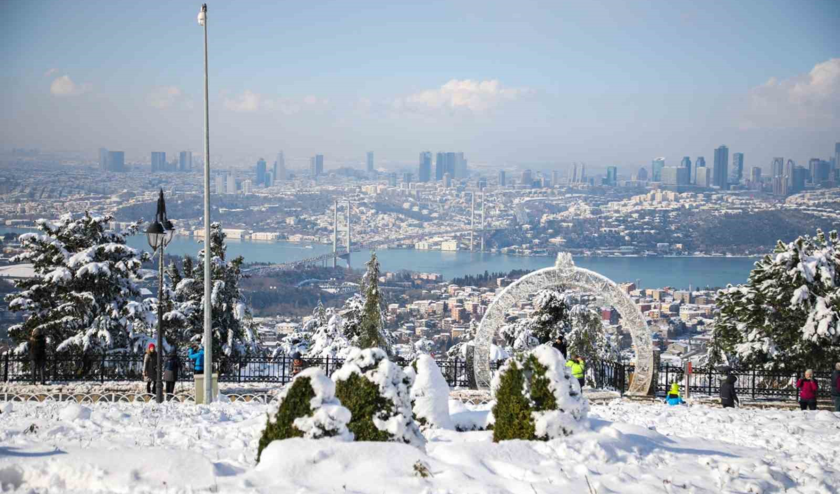 AKOM gün ve saat vererek uyardı: İstanbul'a kar geliyor! Sibirya soğukları mega kenti etkisi altına alacak...