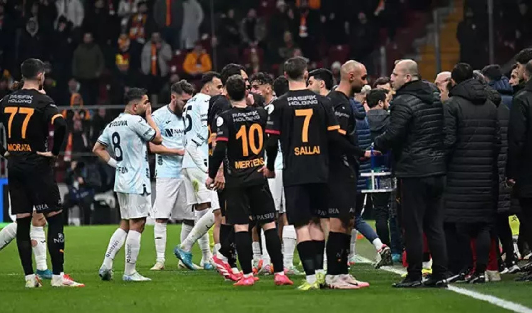 Adana Demirspor başkanı Bedirhan Durak kimdir? İstifa mı etti? Bedirhan Durak neden istifa etti?