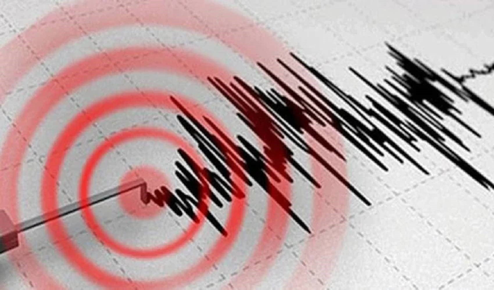 Ege Denizi sallanmaya devam ediyor: 20 dakikada 3 deprem!