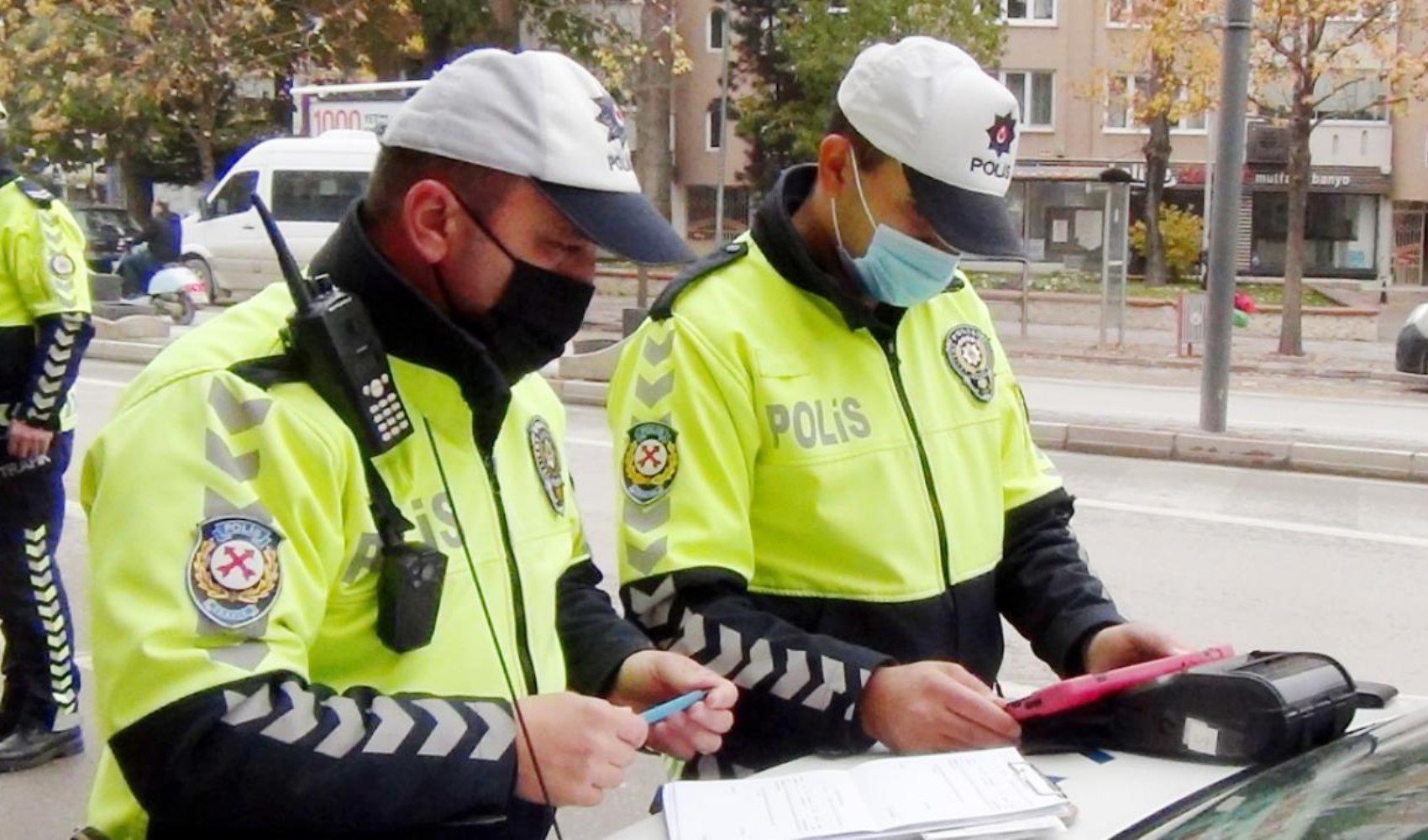 Trafik cezalarıyla ilgili yeni düzenleme: Ehliyet iptali ve hapis cezası geliyor