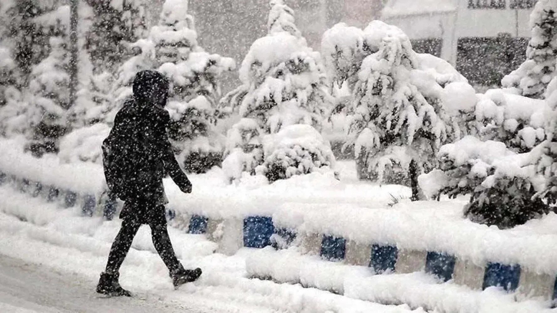 Kar yağışı devam ediyor: Birçok il ve ilçede eğitime ara verildi: İstanbul’da okullar tatil edildi mi? İdari personeller izinli sayılacak! İşte 13 Şubat 2025'te okulların tatil edildiği il ve ilçeler