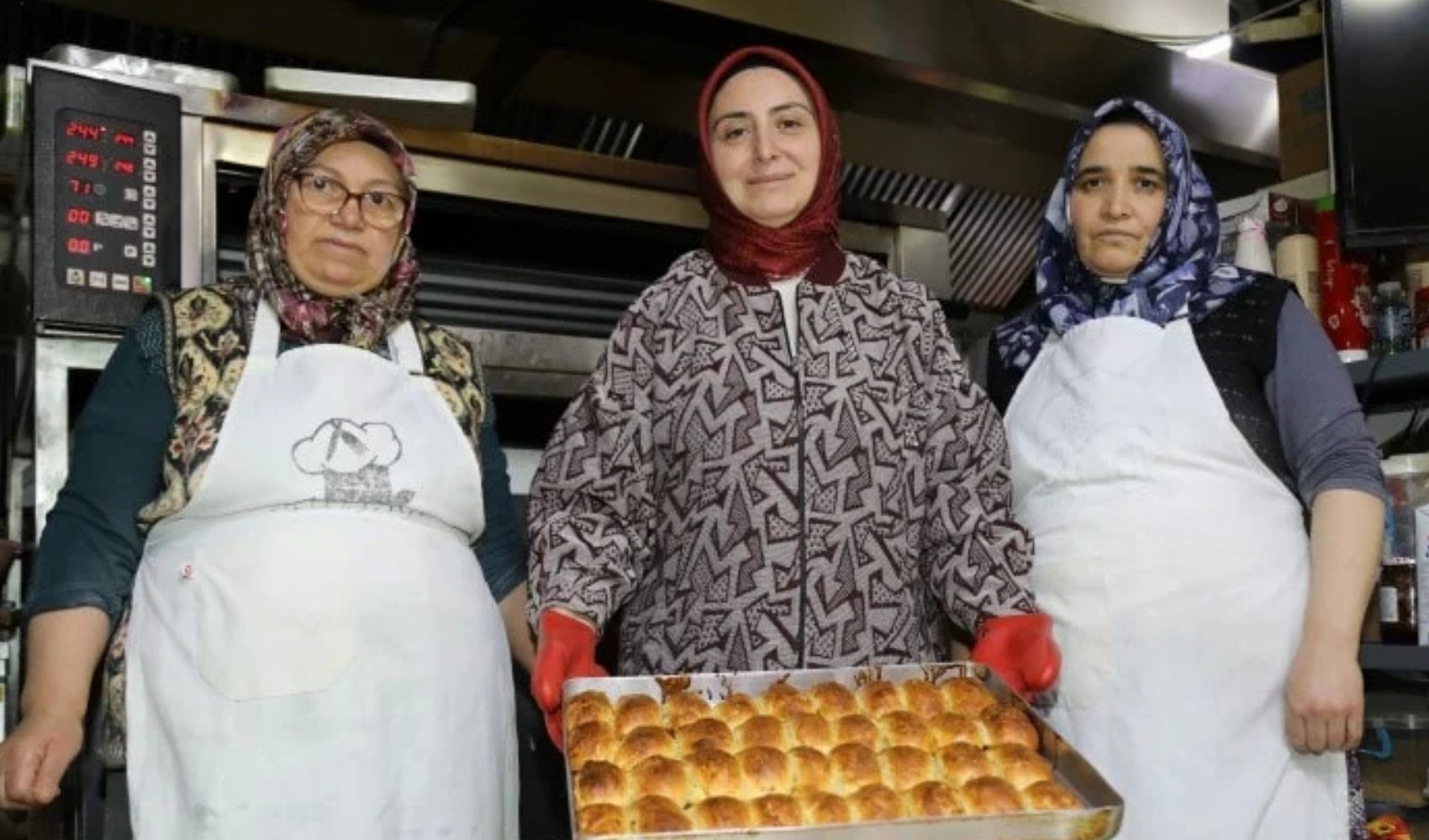 Hülya Elma'nın tandır böreği başarısı! 20 kadına istihdam sağladı