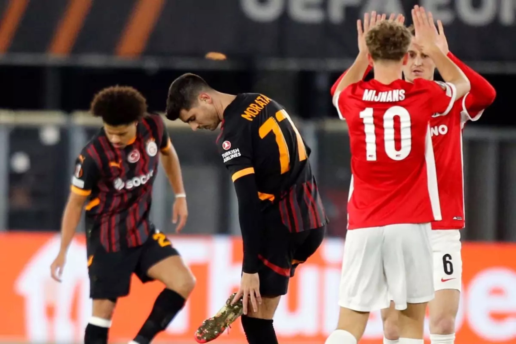 Avrupa'da Fenerbahçe farklı kazandı, Galatasaray kaybetti! UEFA ülke puanı sıralaması güncellendi: Türkiye kaçıncı sırada?