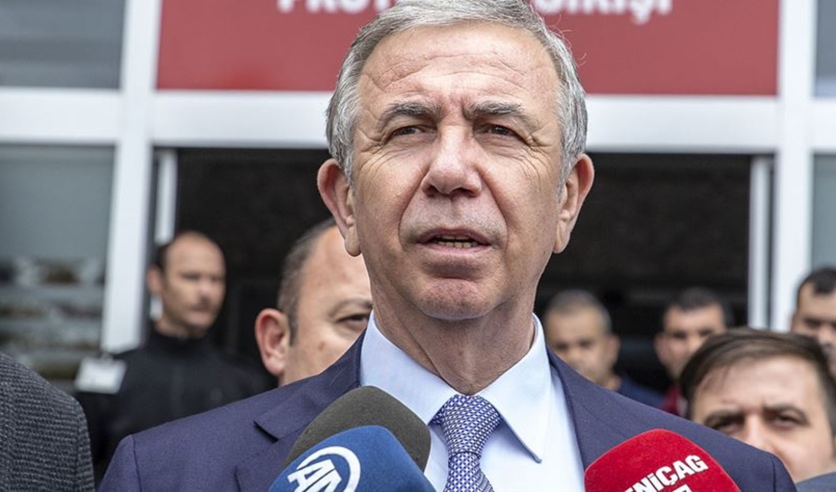 Mansur Yavaş condivide l'ultimo sondaggio ricevuto: '67 percento...'