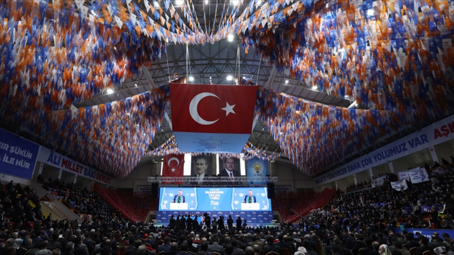 Incertezza congressuale nell'AKP: i quadri vengono rinnovati da zero!