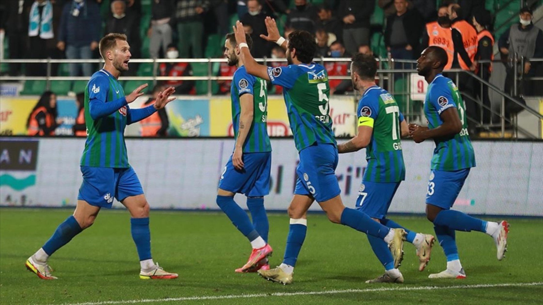 Muhtemel 11'ler belli oldu! Çaykur Rizespor - Galatasaray maçı ne zaman? Saat kaçta ve hangi kanalda?