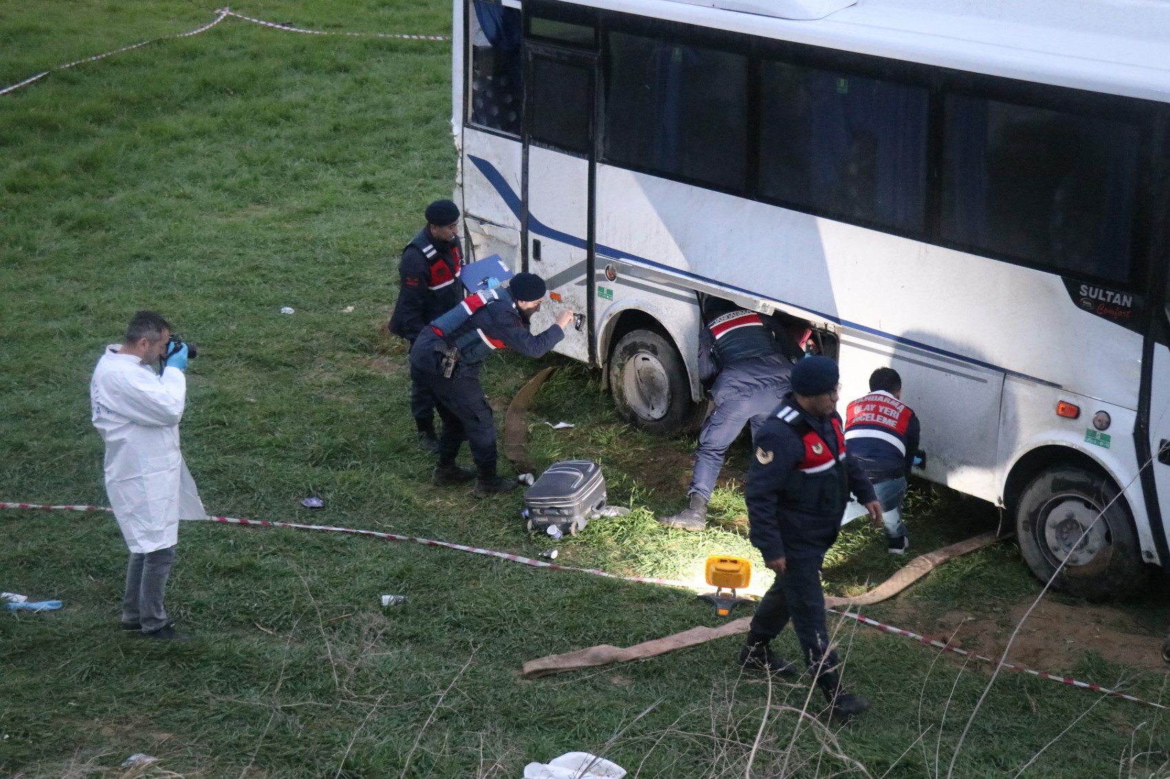 Denizli Valisi Coşkun 'Tek taraflı meydana gelen bir kaza' sözleriyle açıkladı: 2 öğrenci hayatını kaybetti