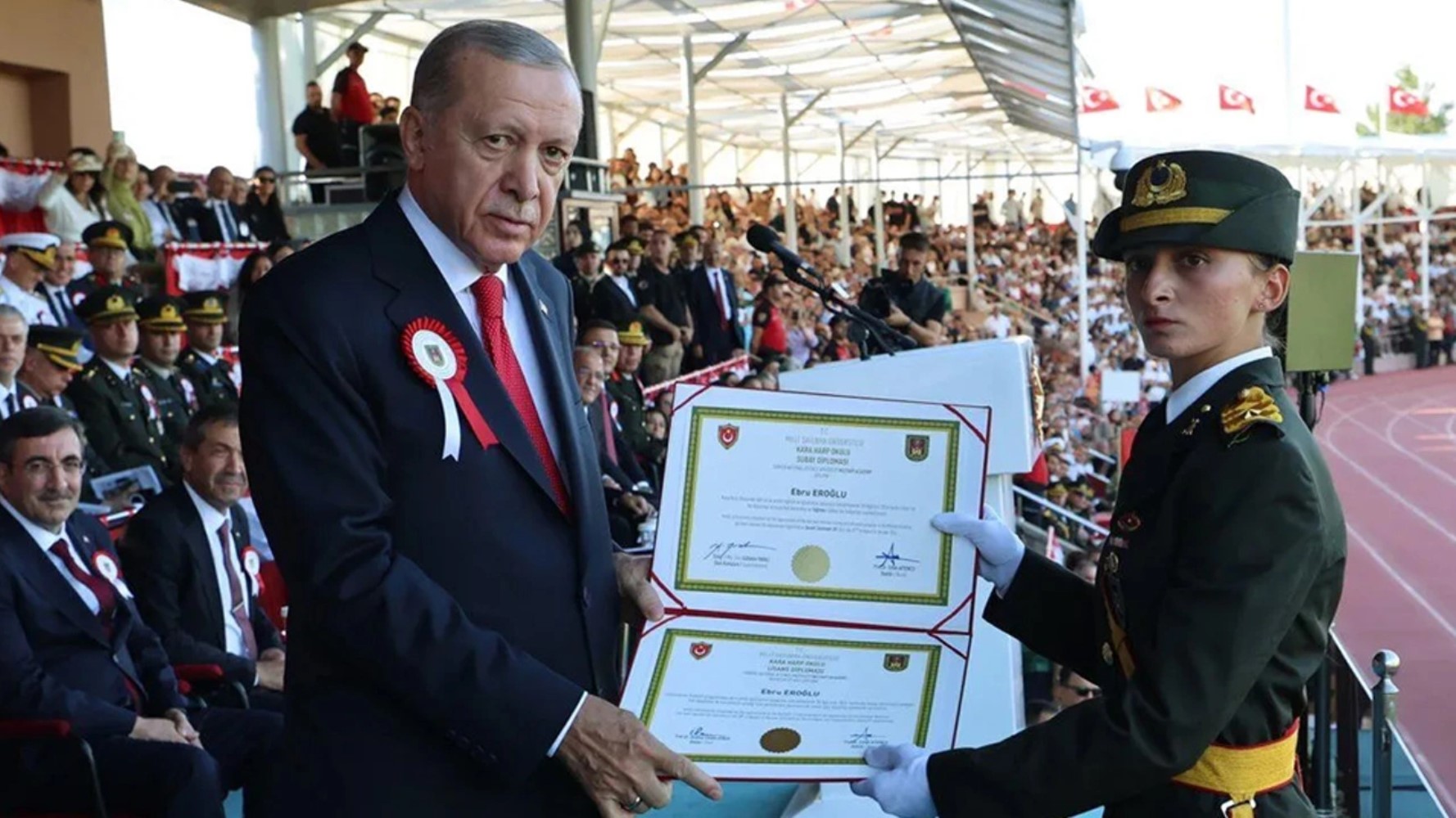 Teğmenleri ihraç eden YDK kararının ayrıntıları: 4 üye karşı çıkmış!