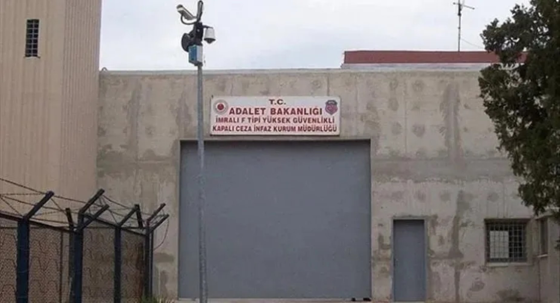 İktidar medyasından Öcalan'a övgüler devam ediyor: İkinci görüşme öncesi yeni kulis... DEM ve Öcalan arasında çatlak iddiası