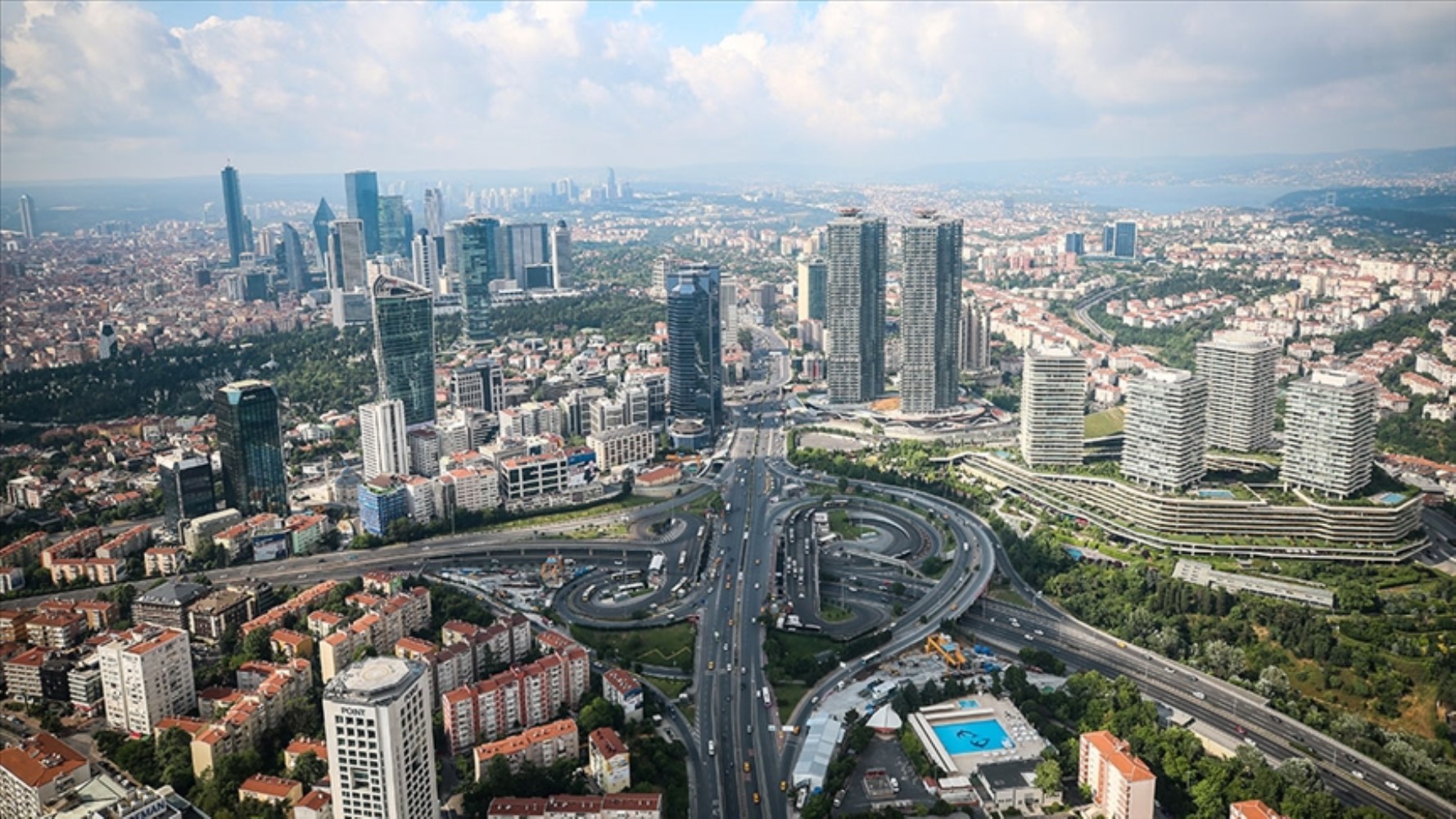 İtalya'da şato Türkiye'de apartman daire... Ama fiyat aynı: Konut sektöründe kriz devam ediyor!