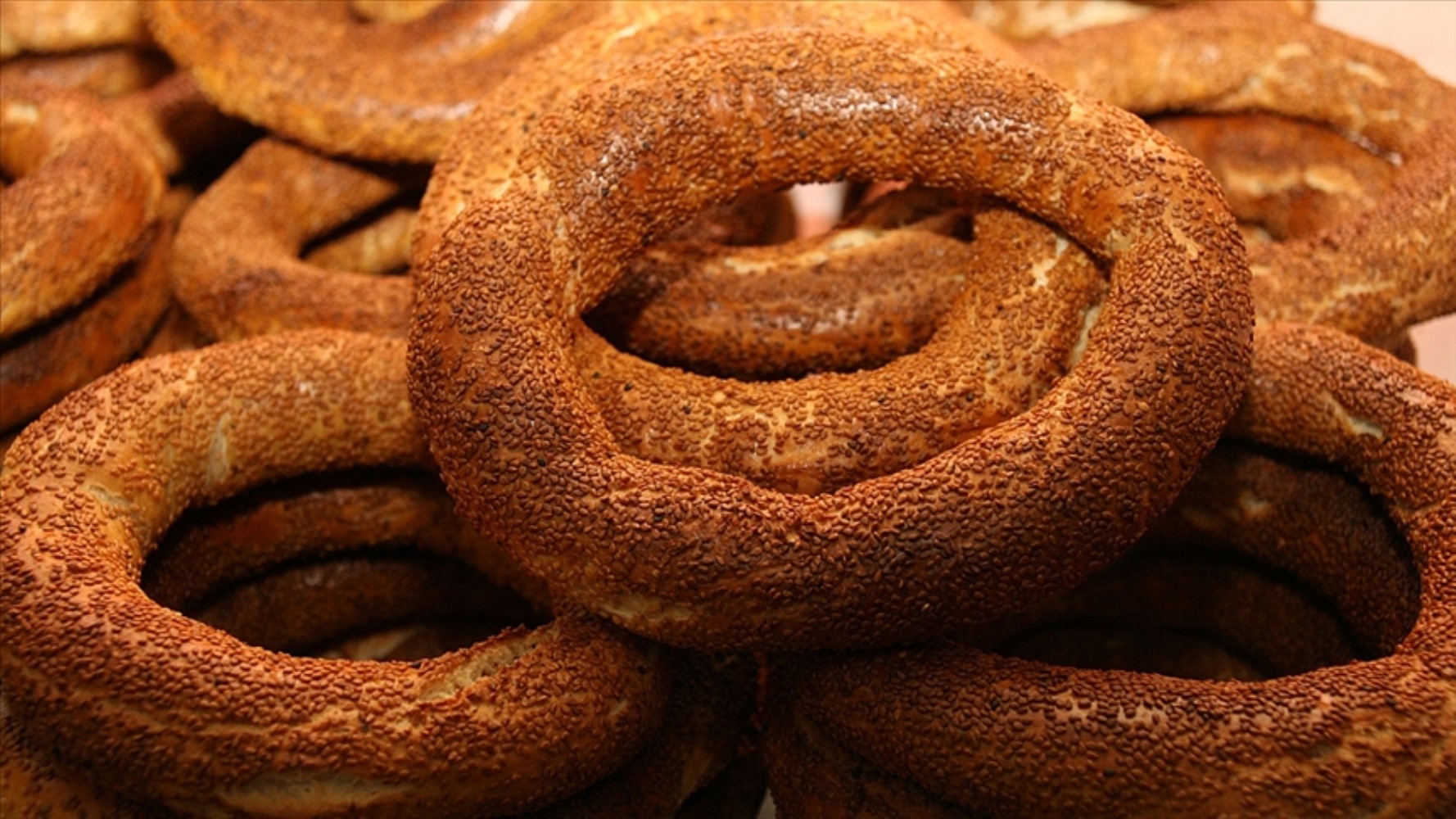İstanbul'da simit fiyatı 20 TL'ye yükseldi