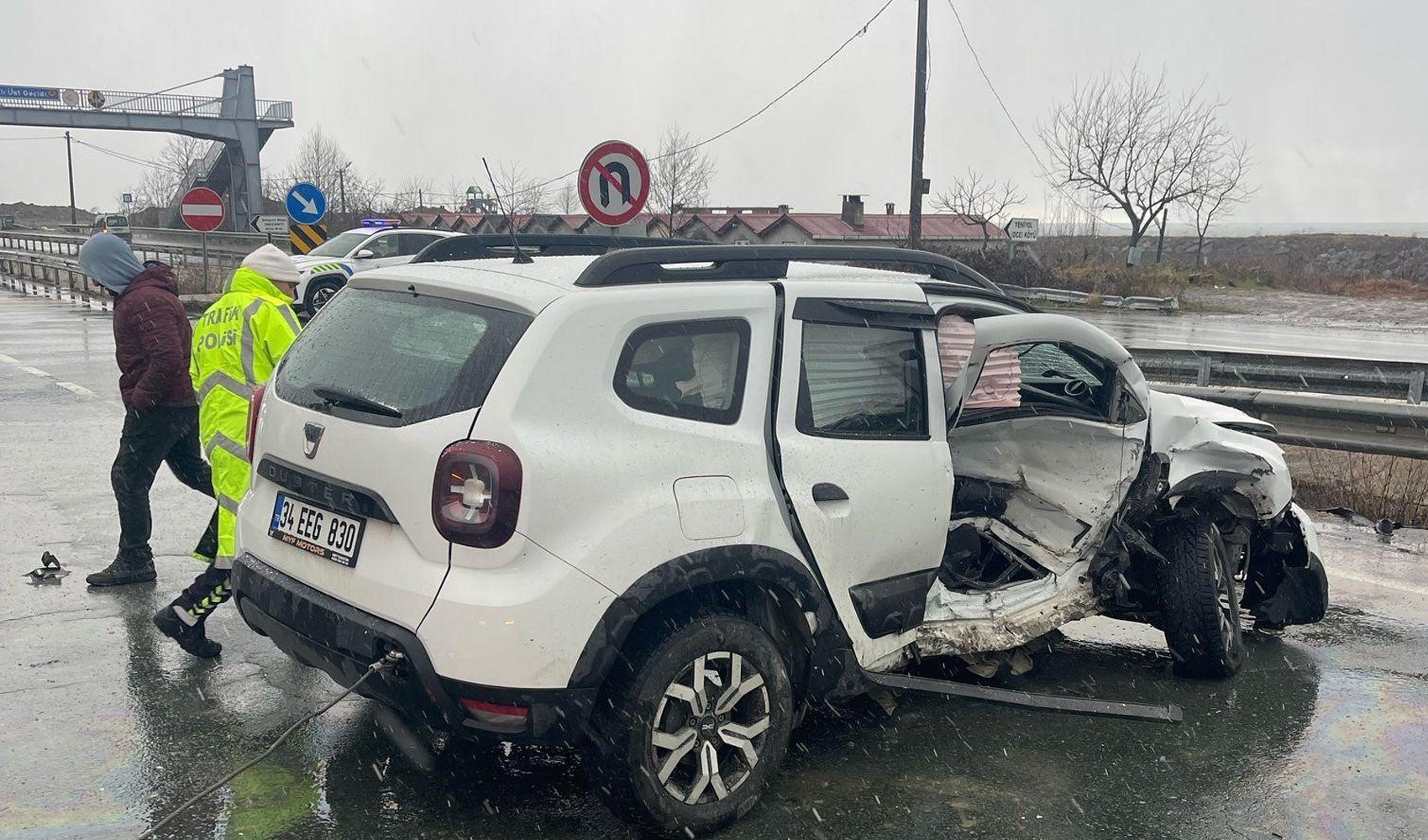 CHP'li Milletvekili Ocaklı aracıyla kaza yaptı