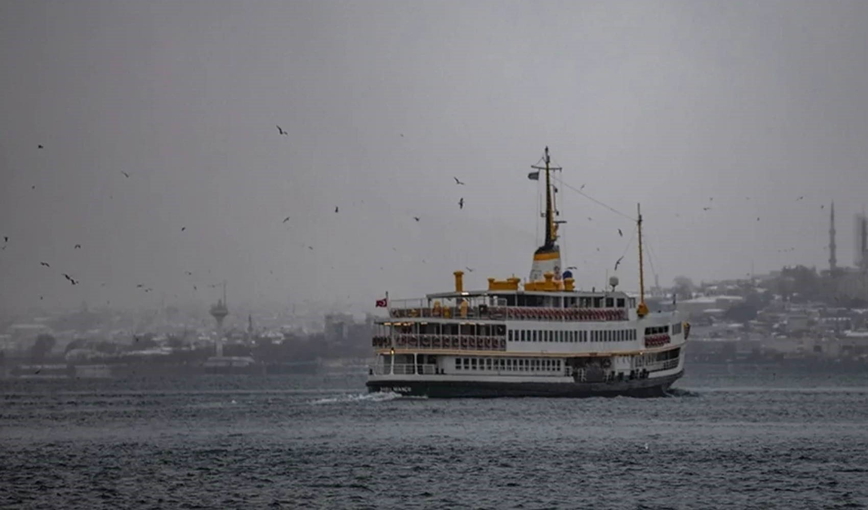 İstanbul'da kar yağışı sebebiyle vapur seferleri iptal edildi