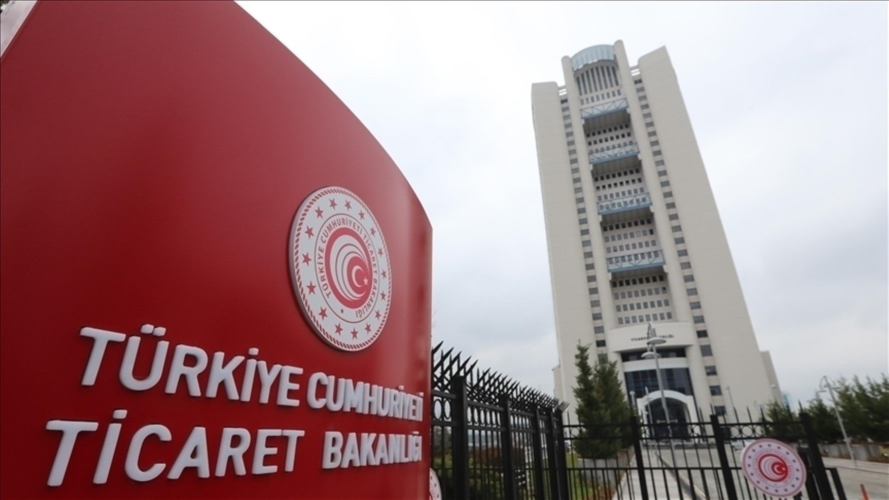 Ticaret Bakanlığı harekete geçti! Fahiş fiyatları şikayet etmek artık daha kolay: HFA Mobil Uygulaması