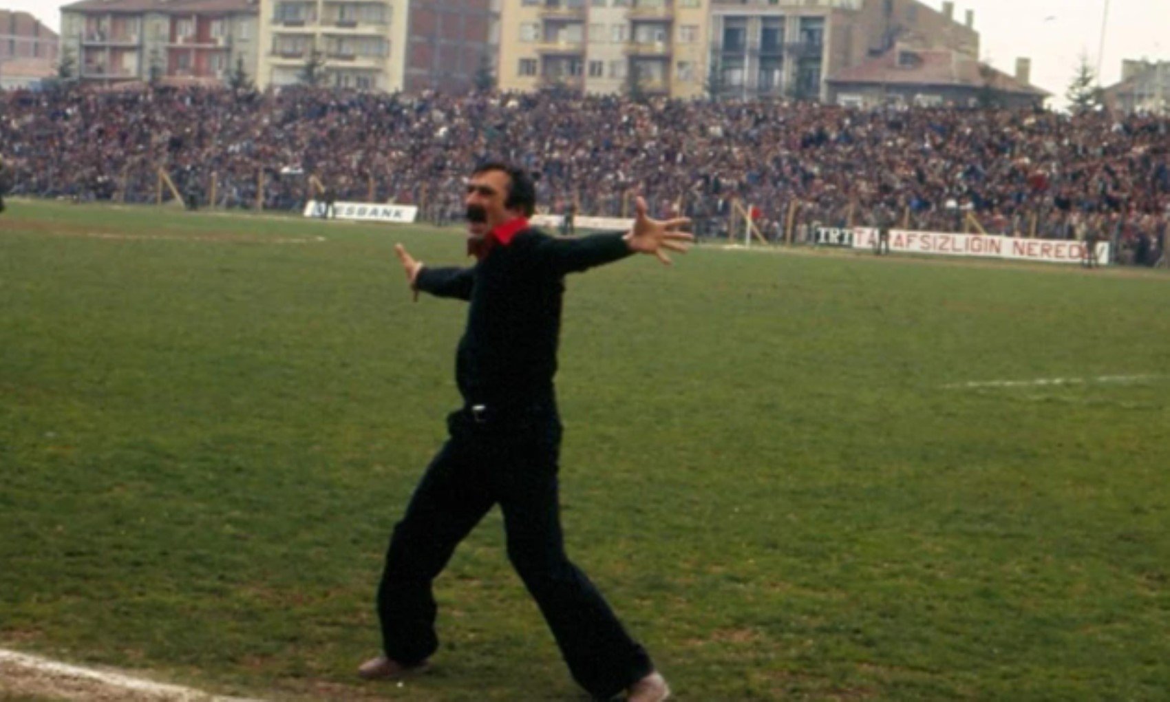 Türk futbolunun ilk amigosu Amigo Orhan hayatını kaybetti