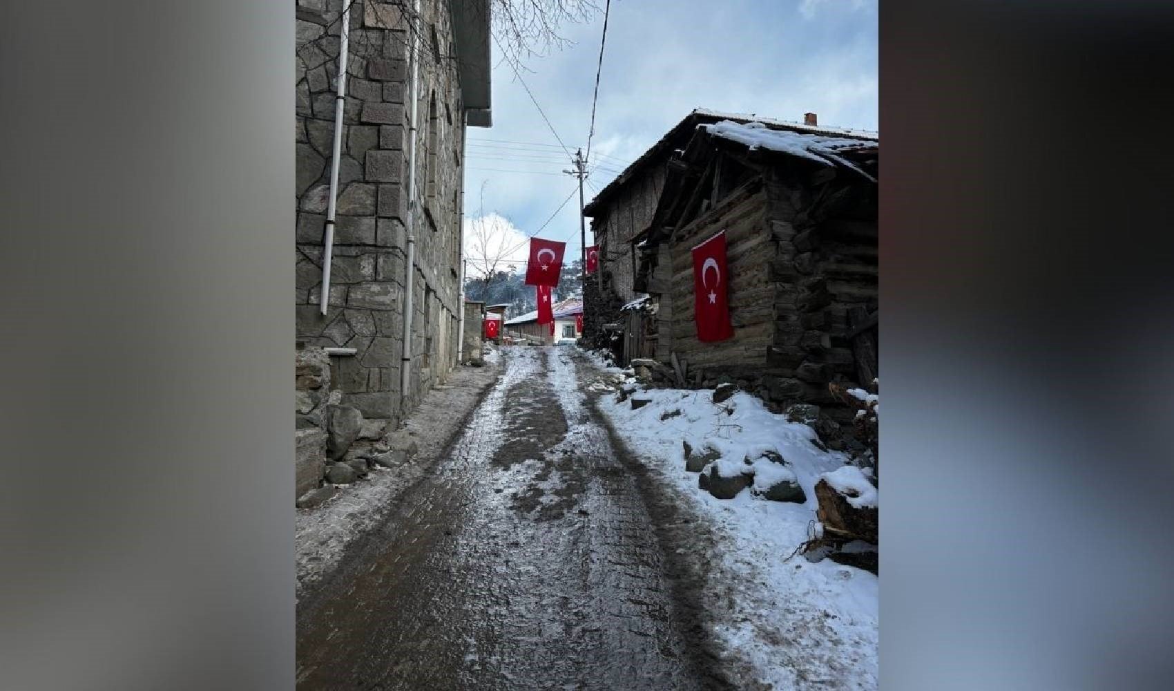 Yürek yakan şehit evini, bakanlık yeniden yapacak: 'Şehidimize bir ev alamıyor musunuz?'