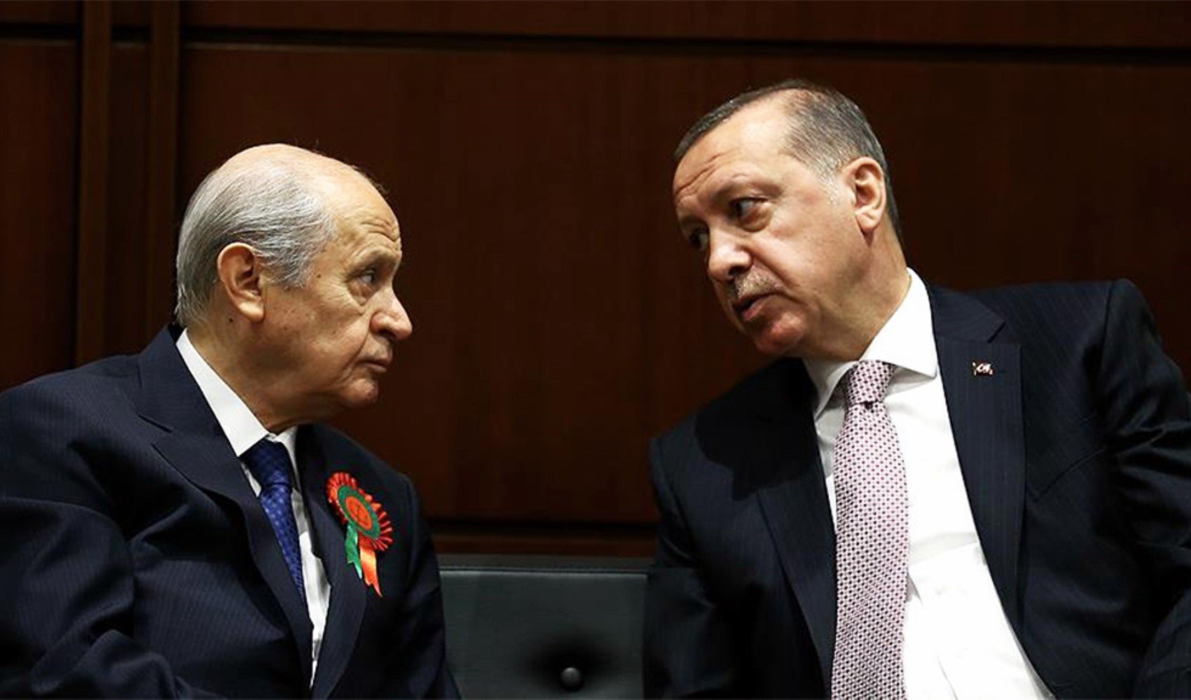 Usta gazeteci yazdı: Erdoğan Bahçeli'yi neden ziyaret etmedi?