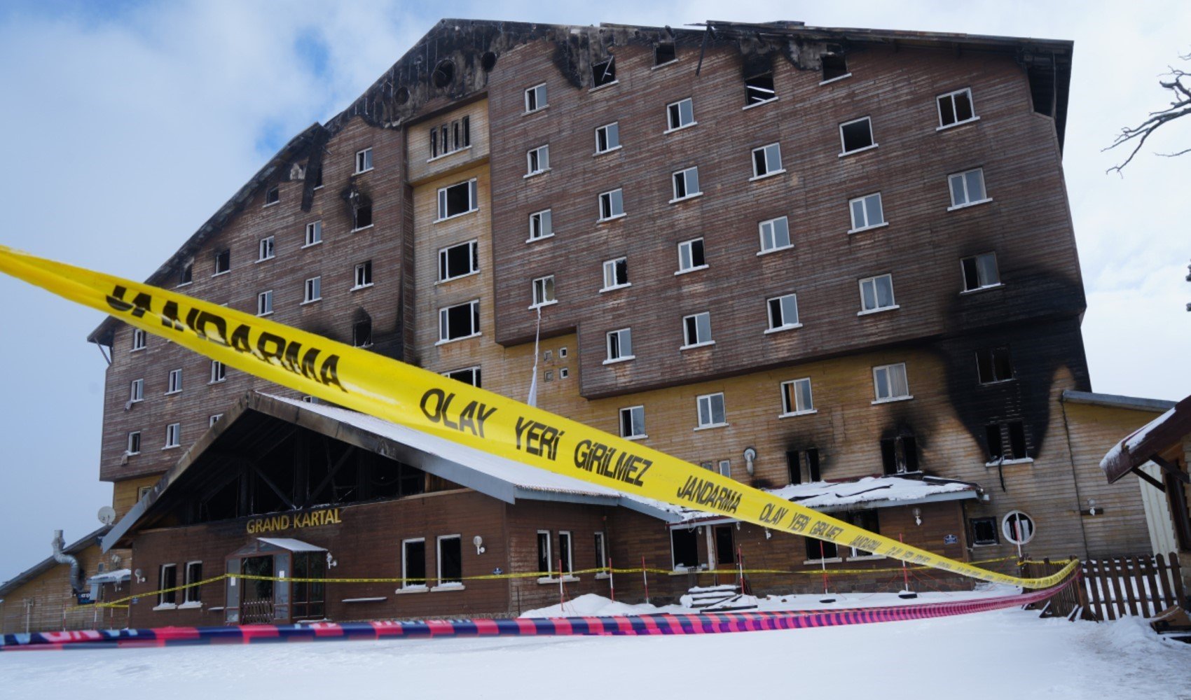 Kartalkaya Kayak Merkezi'ndeki Otel Yangınını Araştırma Komisyonu, AFAD yetkililerini dinledi