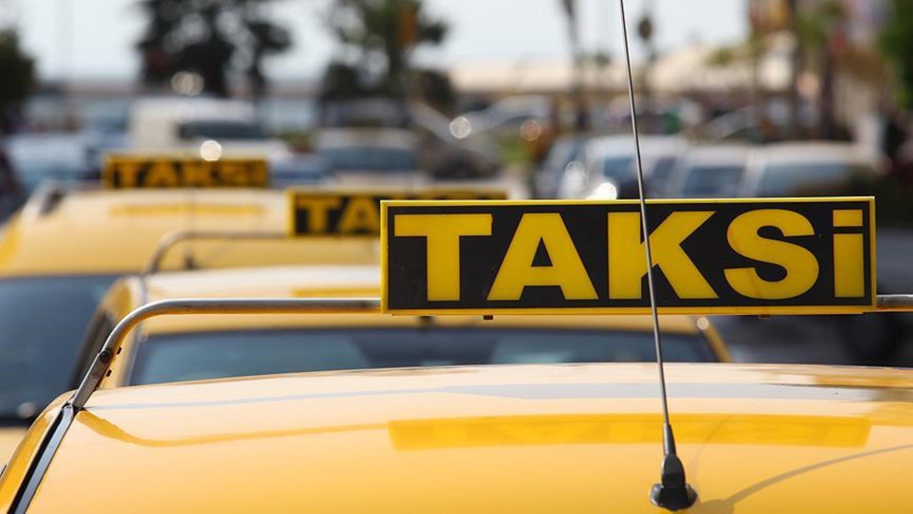 Taksilerde yeni dönem: O sistem zorunlu hale geliyor! Bunu yapmayan trafiğe çıkamayacak