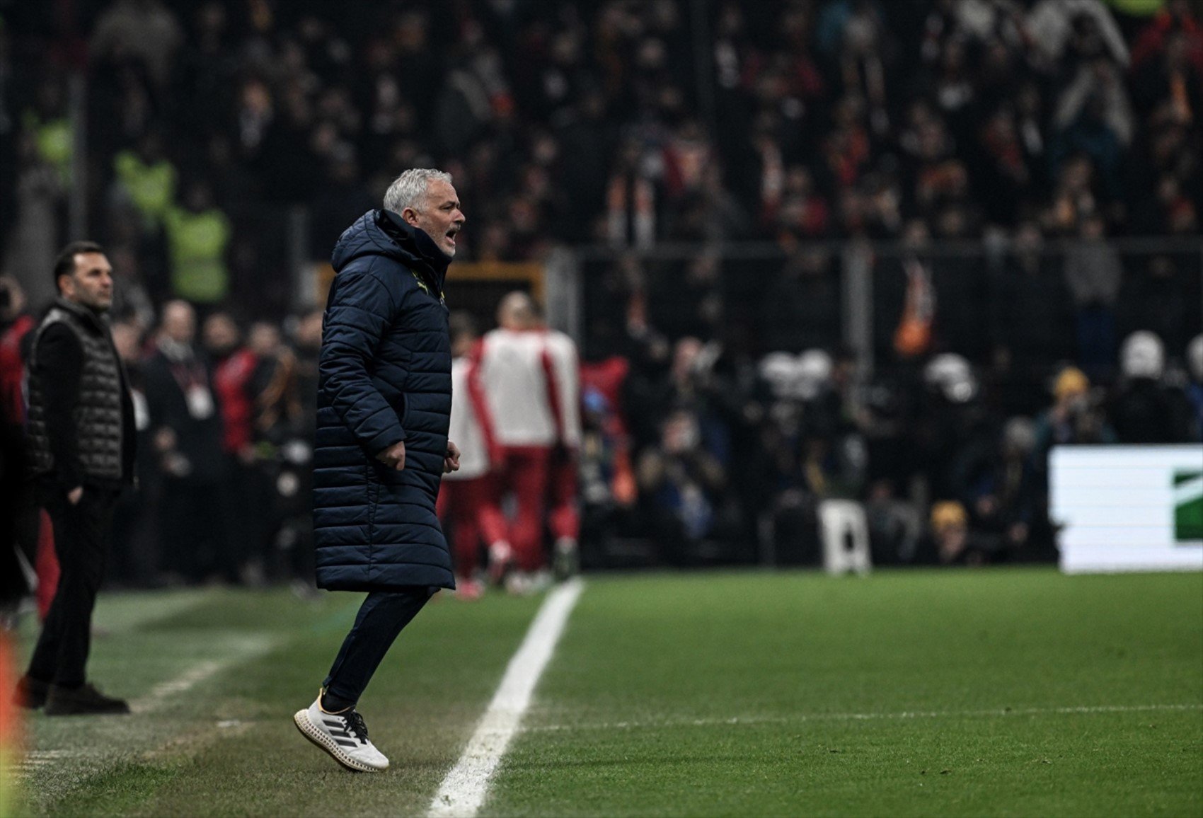 'Maymun gibi zıpladılar' açıklaması çok konuşulmuştu: Mourinho'nun ifadelerinde ırkçılık var mı? Spor hukukçuları değerlendirdi