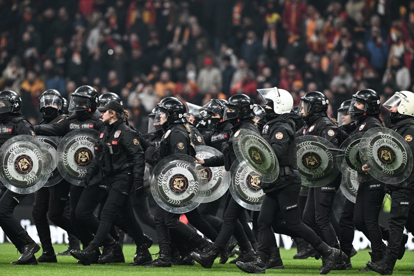 Galatasaray'lı Yelkencioğlu'ndan derbi yorumu: 'O kadar polis...'