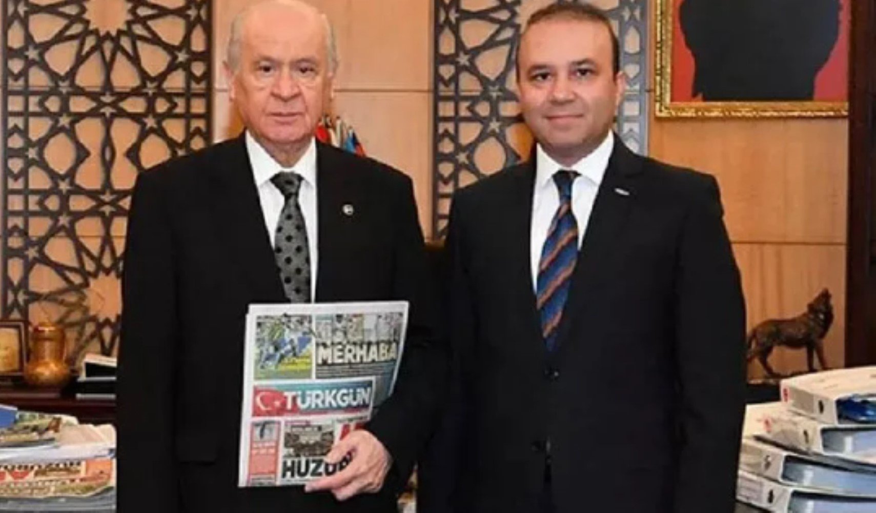 Bahçeli'nin danışmanından çok konuşulacak siyasi mesaj: Kum saati paylaştı! Tarih ayrıntısı dikkat çekti