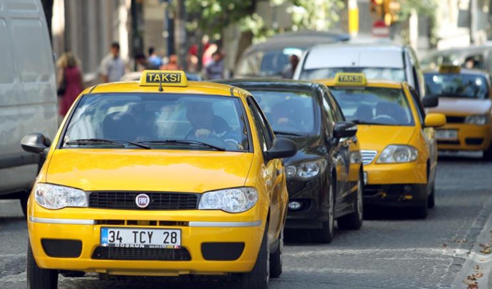 Taksilerde yeni dönem: O sistem zorunlu hale geliyor! Bunu yapmayan trafiğe çıkamayacak