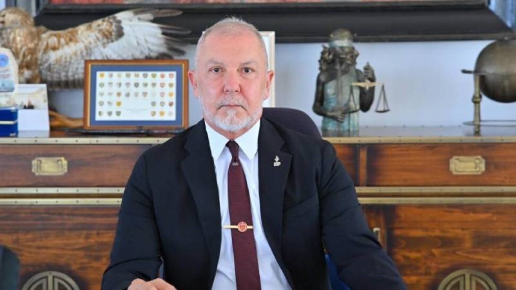 Ekrem İmamoğlu’nun yatay geçişi yasal mı? Girne Amerikan Üniversitesi’nden açıklama geldi