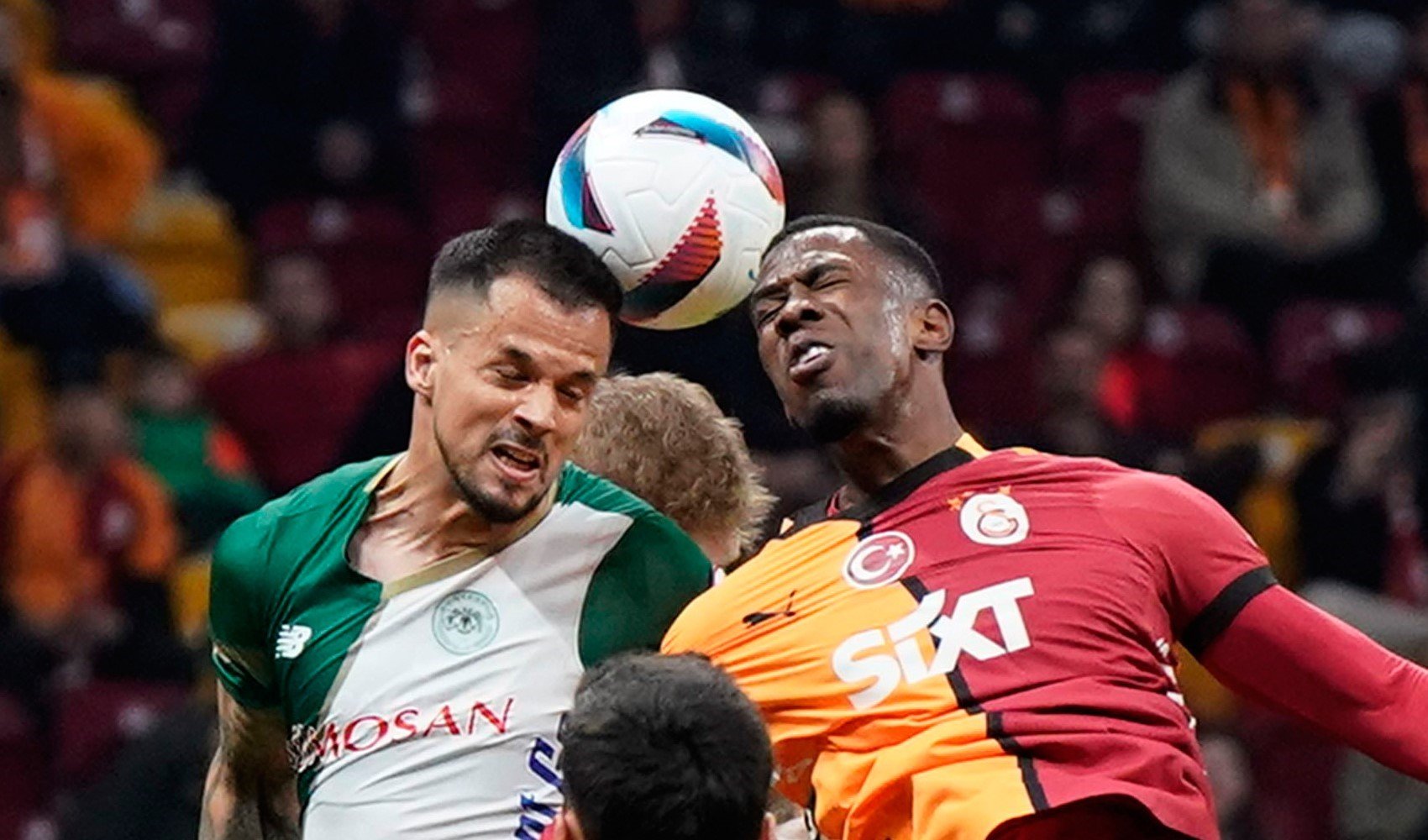 Galatasaray ve Konyaspor berabere çeyrek finale yükseldi