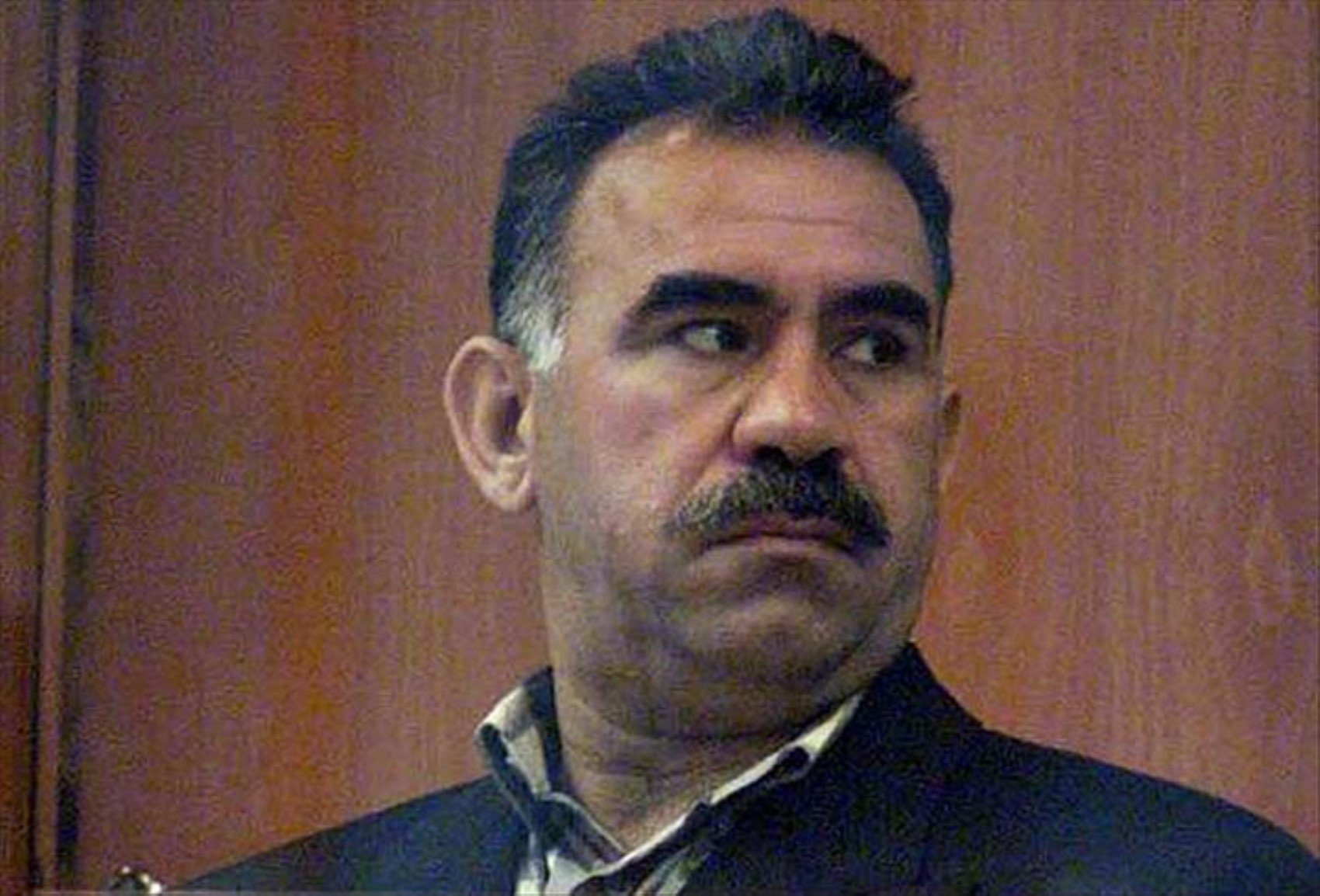 Teröristbaşı Öcalan'ın açıklamasına dünyadan tepkiler: 'PKK silah bırakmayı reddedebilir'