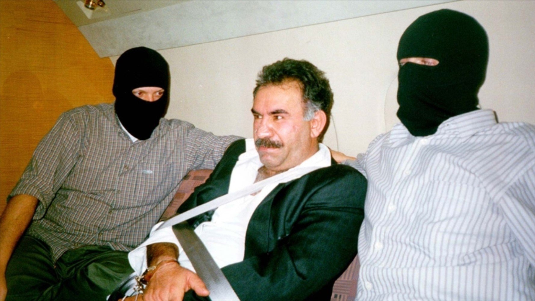 Teröristbaşı Öcalan'ın açıklamasına dünyadan tepkiler: 'PKK silah bırakmayı reddedebilir'