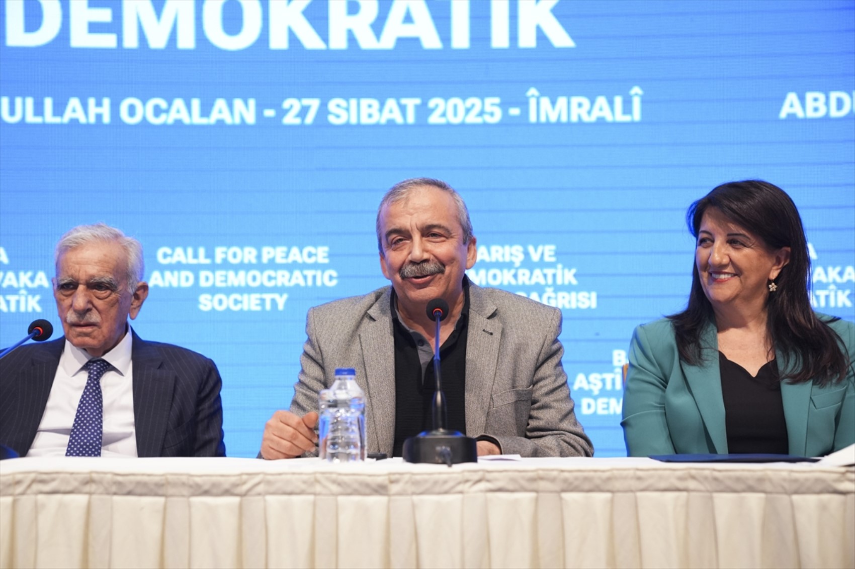 Fatih Altaylı'dan teröristbaşı Öcalan'ın fotoğrafına çarpıcı yorum! 'Layık olmadığı kadar...'