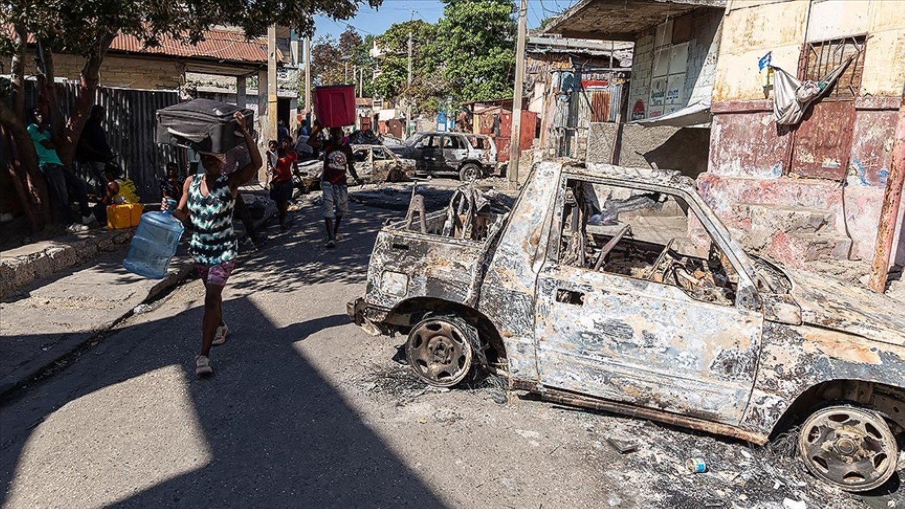 Haiti'de çete baskını: 50 kişi yaşamını yitirdi