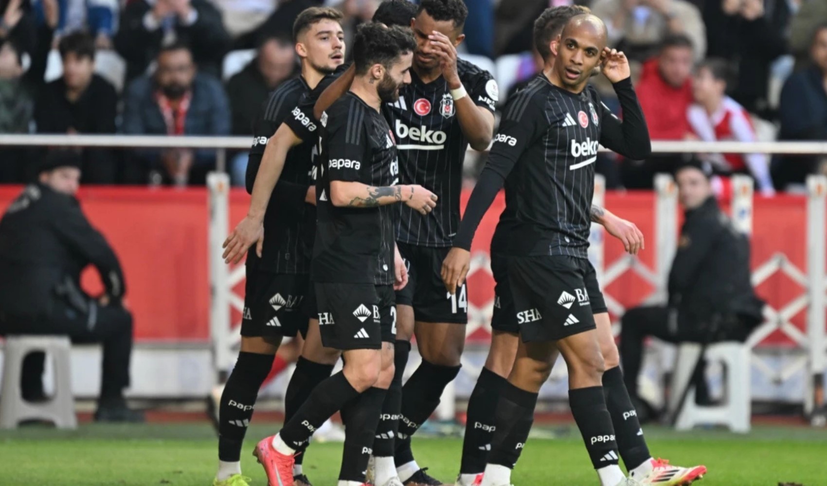 115332615-besiktas-2.jpg