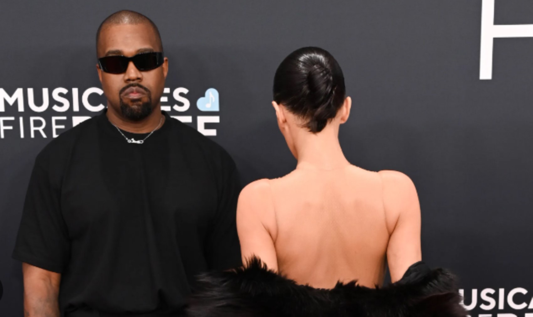 Kırmızı halıda skandala imza atmışlardı! Kanye West ve Bianca'nın konuşmaları deşifre edildi